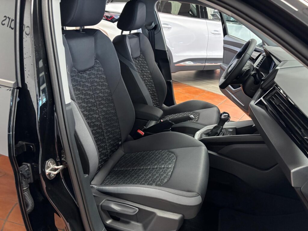 A1 Allstreet Adrenalin Black Edition 30 TFSI 116cv S-tronic