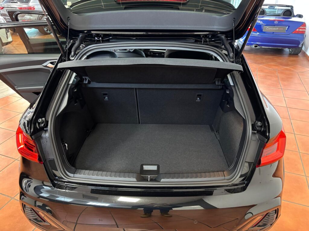 A1 Allstreet Adrenalin Black Edition 30 TFSI 116cv S-tronic